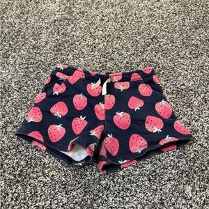 Carter’s strawberries shorts size 5